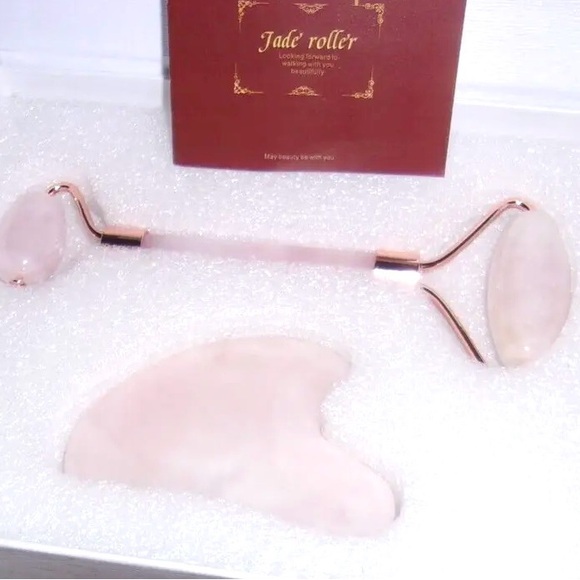 JADE ROLLER Focus on your beauty green box set, brand new unopened, stock photo - Picture 5 of 6